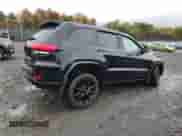 2021 Jeep Grand Cherokee Laredo E z VIN 1C4RJFAG5MC887375, wystawiony jako Copart lot #86435705 z przebiegiem 27 719 mil mil oraz Szkoda całkowita • Salvage title. Historia ofert i sprzedaży dostępna na DreamBid. Obrazek 3.
