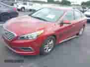 2016 Hyundai Sonata SE с VIN 5NPE24AF8GH417972, выставлен на аукционе IAAI как лот 43149613 с пробегом 212 933 миль миль и . История ставок и продаж доступна на DreamBid. Изображение 2.