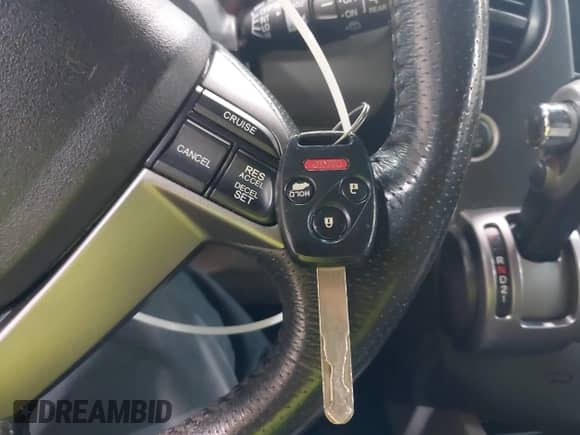 2014 Honda Pilot EX-L z VIN 5FNYF4H52EB024950, wystawiony jako IAAI lot #42874943 z przebiegiem 164 315 mil mil oraz . Historia ofert i sprzedaży dostępna na DreamBid. Obrazek 11.