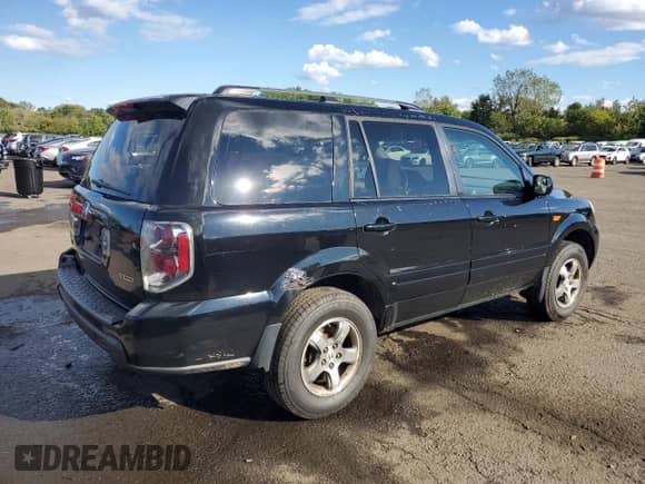 2007 Honda Pilot EX с VIN 2HKYF184X7H512408, выставлен на аукционе Copart как лот 84556265 с пробегом 267 522 миль миль и Списание • Salvage title. История ставок и продаж доступна на DreamBid. Изображение 3.
