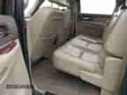 2009 Chevrolet Silverado 2500HD LTZ z VIN 1GCHK63609F103798, wystawiony jako IAAI lot #43474275 z przebiegiem 243 330 mil mil oraz . Historia ofert i sprzedaży dostępna na DreamBid. Obrazek 8.