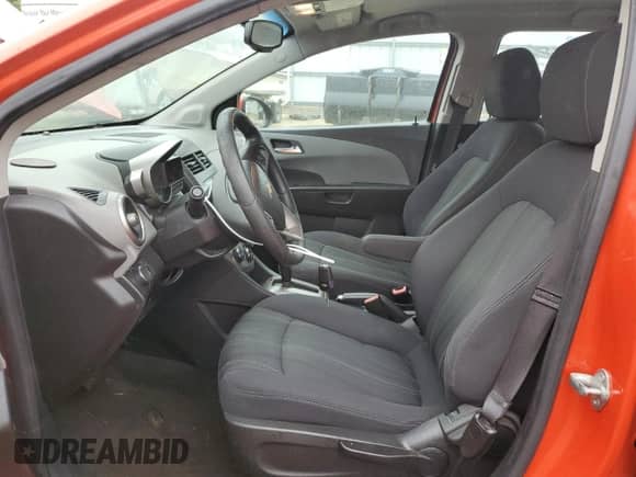 2012 Chevrolet Sonic LT с VIN 1G1JC6SBXC4200709, выставлен на аукционе Copart как лот 59656395 с пробегом 85 289 миль миль и Чистый • Clean title. История ставок и продаж доступна на DreamBid. Изображение 7.
