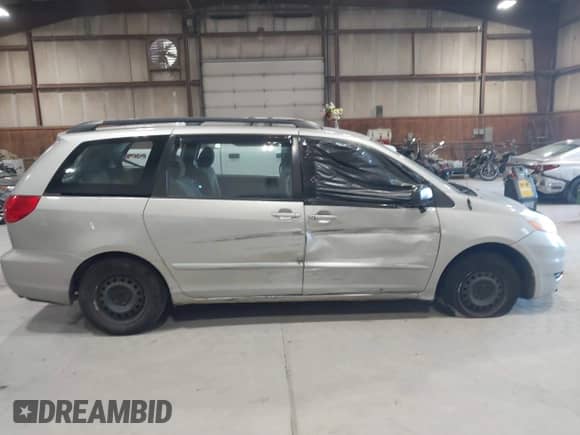 2009 Toyota Sienna CE с VIN 5TDZK23C39S242858, выставлен на аукционе IAAI как лот 43370463 с пробегом 191 572 миль миль и . История ставок и продаж доступна на DreamBid. Изображение 13.