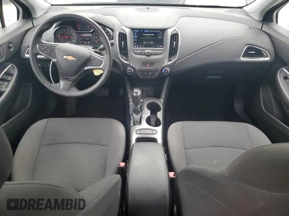 2019 Chevrolet Cruze LT с VIN 1G1BE5SM5K7146047, выставлен на аукционе Copart как лот 84614035 с пробегом 31 056 миль миль и Списание • Salvage title. История ставок и продаж доступна на DreamBid. Изображение 8.