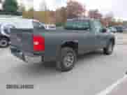 2011 Chevrolet Silverado 1500 Work Truck z VIN 1GCNKPEX8BZ272728, wystawiony jako IAAI lot #43532553 z przebiegiem 110 146 mil mil oraz . Historia ofert i sprzedaży dostępna na DreamBid. Obrazek 4.