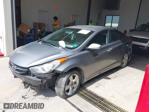 2013 Hyundai Elantra GLS с VIN KMHDH4AE6DU660811, выставлен на аукционе IAAI как лот 42852678 с пробегом 202 839 миль миль и . История ставок и продаж доступна на DreamBid. Изображение 2.