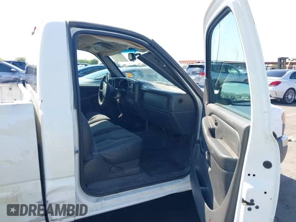 2004 GMC Sierra 1500 Work Truck with VIN 1GTEC14X34Z210202, listed as a IAAI auction lot 42994469 with 266,464 mi miles and . Bid and sale history available at DreamBid. Image 5.