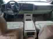 2001 Chevrolet Suburban LS with VIN 3GNEC16T91G165893, listed as a Copart auction lot 72577224 with 270,842 mi miles and Salvage title. Bid and sale history available at DreamBid. Image 8.