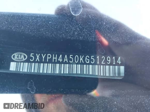 2019 Kia Sorento EX z VIN 5XYPH4A50KG512914, wystawiony jako IAAI lot #42050500 z przebiegiem 90 993 mil mil oraz . Historia ofert i sprzedaży dostępna na DreamBid. Obrazek 9.