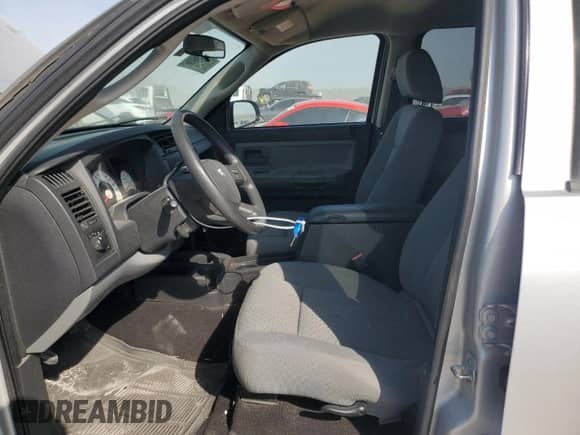 2008 Dodge Dakota SXT with VIN 1D7HE38K98S570063, listed as a Copart auction lot 87437695 with 163,645 mi miles and Clean title. Bid and sale history available at DreamBid. Image 7.