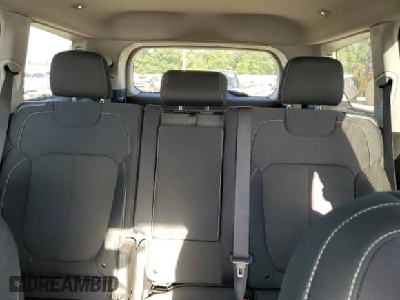 2023 Jeep Grand Cherokee Laredo z VIN 1C4RJJAG1P8783251, wystawiony jako Copart lot #61267875 z przebiegiem 18 125 mil mil oraz Szkoda całkowita • Salvage title. Historia ofert i sprzedaży dostępna na DreamBid. Obrazek 10.