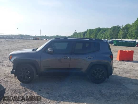 2017 Jeep Renegade Latitude с VIN ZACCJABB3HPG05926, выставлен на аукционе IAAI как лот 42157458 с пробегом 90 859 миль миль и . История ставок и продаж доступна на DreamBid. Изображение 15.