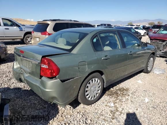 2006 Chevrolet Malibu 1FL z VIN 1G1ZS53856F273319, wystawiony jako Copart lot #71989804 z przebiegiem 113 239 mil mil oraz Szkoda całkowita • Salvage title. Historia ofert i sprzedaży dostępna na DreamBid. Obrazek 3.