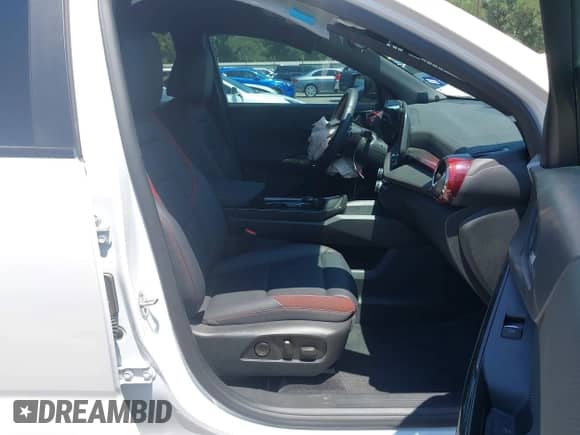 2025 Chevrolet Equinox FWD RS with VIN 3GNAXLEG4SL142744, listed as a IAAI auction lot 42338767 with 7,487 mi miles and . Bid and sale history available at DreamBid. Image 5.