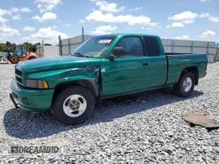1999 Dodge 1500 z VIN 3B7HC13Y9XG152981, wystawiony jako Copart lot #69829535 z przebiegiem 214 198 mil mil oraz Szkoda całkowita • Salvage title. Historia ofert i sprzedaży dostępna na DreamBid. Obrazek 1.