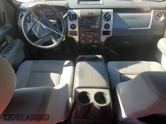 2014 Ford F-150 FX2 z VIN 1FTFW1CF1EKG29194, wystawiony jako Copart lot #86984815 z przebiegiem 203 944 mil mil oraz Czysty tytuł • Clean title. Historia ofert i sprzedaży dostępna na DreamBid. Obrazek 8.