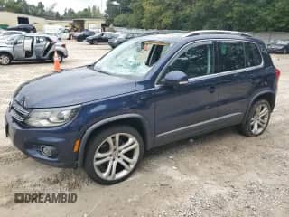 2016 Volkswagen Tiguan SEL с VIN WVGBV7AX6GW556427, выставлен на аукционе Copart как лот 71437465 с пробегом 151 732 миль миль и Списание • Salvage title. История ставок и продаж доступна на DreamBid. Изображение 1.