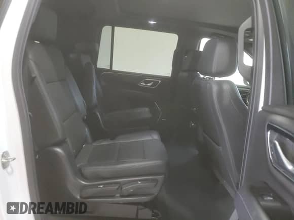 2021 Chevrolet Suburban LT с VIN 1GNSKCKD1MR383346, выставлен на аукционе Copart как лот 64476725 с пробегом 41 392 миль миль и Списание • Salvage title. История ставок и продаж доступна на DreamBid. Изображение 11.