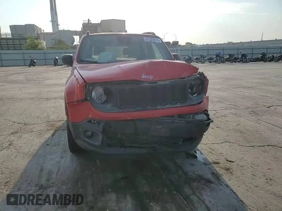 2018 Jeep Renegade Latitude with VIN ZACCJBBB1JPH10234, listed as a Copart auction lot 81322815 with 153,023 mi miles and Salvage title. Bid and sale history available at DreamBid. Image 15.