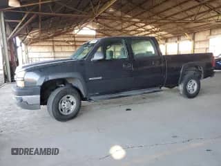 2005 Chevrolet Silverado 2500HD Work Truck с VIN 1GCHC23UX5F811183, выставлен на аукционе Copart как лот 47244885 с пробегом 181 184 миль миль и Чистый • Clean title. История ставок и продаж доступна на DreamBid. Изображение 1.