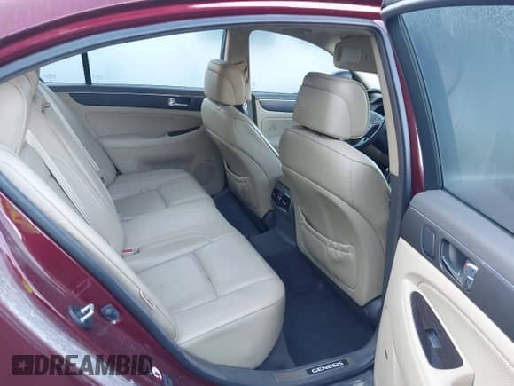 2009 Hyundai Genesis with VIN KMHGC46F19U035219, listed as a IAAI auction lot 42664073 with Not provided miles and . Bid and sale history available at DreamBid. Image 8.