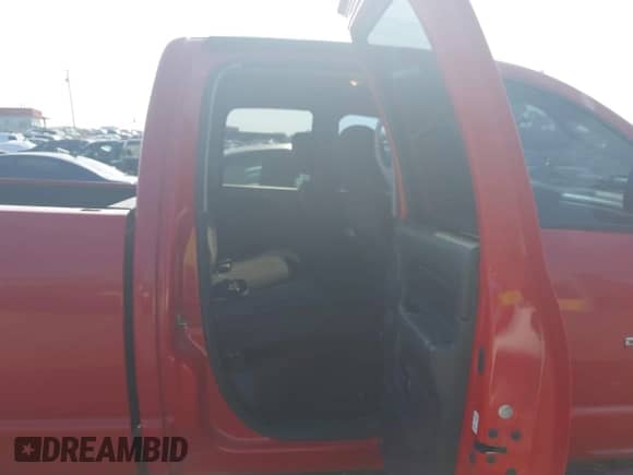 2005 Dodge 1500 SLT with VIN 1D7HA18N45S360203, listed as a IAAI auction lot 43001599 with Not provided miles and . Bid and sale history available at DreamBid. Image 8.