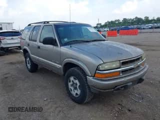 2004 Chevrolet Blazer LS with VIN 1GNDT13X64K141017, listed as a IAAI auction lot 42805054 with 151,004 mi miles and . Bid and sale history available at DreamBid. Image 1.