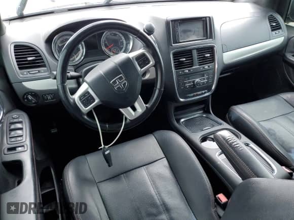 2018 Dodge Grand Caravan GT с VIN 2C4RDGEG9JR331578, выставлен на аукционе Copart как лот 43288435 с пробегом Не указан миль и На запчасти • Non repairable. История ставок и продаж доступна на DreamBid. Изображение 8.