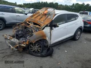 2018 Hyundai Tucson SE с VIN KM8J2CA42JU659625, выставлен на аукционе Copart как лот 71848125 с пробегом Не указан миль и Списание • Salvage title. История ставок и продаж доступна на DreamBid. Изображение 1.