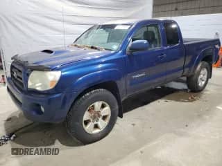 2005 Toyota Tacoma z VIN 5TEUU42N45Z137827, wystawiony jako Copart lot #89571535 z przebiegiem 341 036 mil mil oraz Czysty tytuł • Clean title. Historia ofert i sprzedaży dostępna na DreamBid. Obrazek 1.