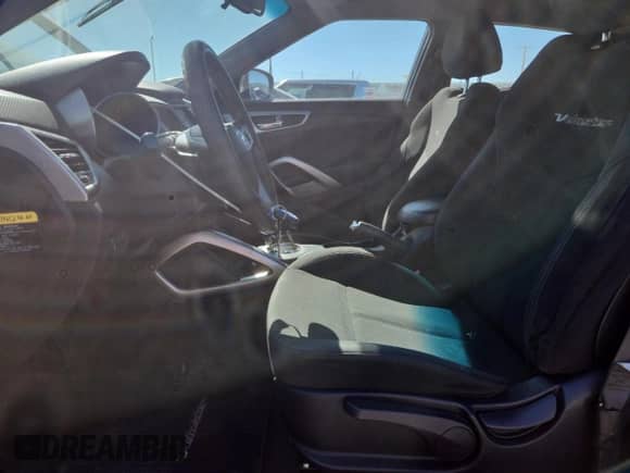 2014 Hyundai Veloster с VIN KMHTC6AD2EU208305, выставлен на аукционе Copart как лот 81756115 с пробегом Не указан миль и Списание • Salvage title. История ставок и продаж доступна на DreamBid. Изображение 7.