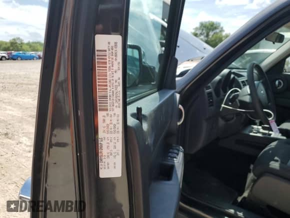 2010 Dodge Nitro Heat with VIN 1D4PU4GK2AW174333, listed as a Copart auction lot 62385005 with 99,307 mi miles and Salvage title. Bid and sale history available at DreamBid. Image 12.