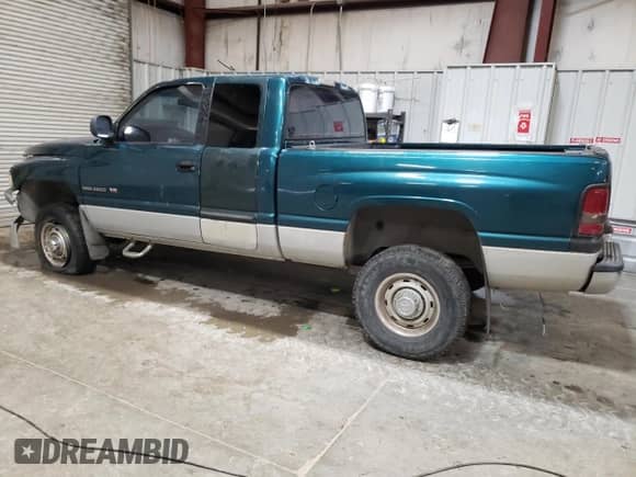 1999 Dodge 2500 with VIN 3B7KF23Z4XG198486, listed as a Copart auction lot 45746784 with 109,430 mi miles and Clean title. Bid and sale history available at DreamBid. Image 2.