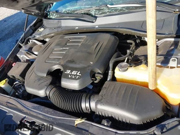 2014 Chrysler 300 с VIN 2C3CCAAG8EH135997, выставлен на аукционе IAAI как лот 43072867 с пробегом 101 428 миль миль и . История ставок и продаж доступна на DreamBid. Изображение 10.