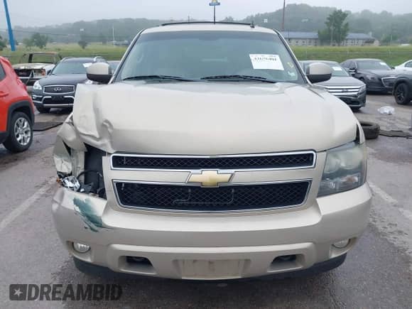 2011 Chevrolet Tahoe LT с VIN 1GNSKBE05BR250248, выставлен на аукционе IAAI как лот 42676401 с пробегом 195 683 миль миль и . История ставок и продаж доступна на DreamBid. Изображение 12.
