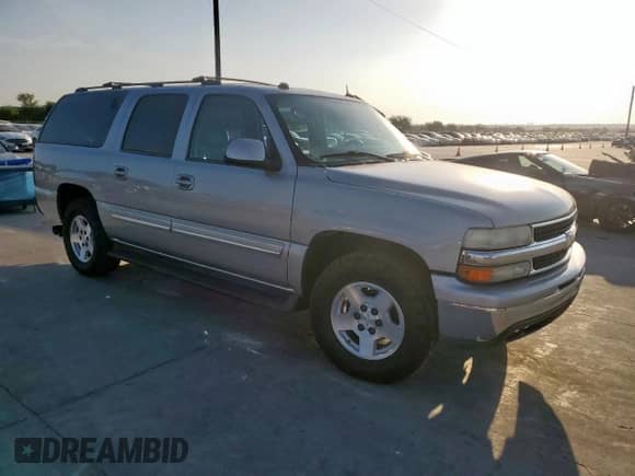 2004 Chevrolet Suburban LT with VIN 3GNEC16Z54G275137, listed as a Copart auction lot 64613135 with 125,510 mi miles and Clean title. Bid and sale history available at DreamBid. Image 4.