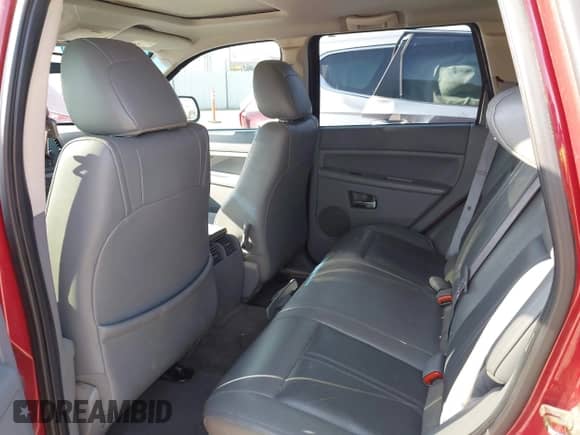 2006 Jeep Grand Cherokee Limited с VIN 1J4HR58246C185599, выставлен на аукционе IAAI как лот 43215447 с пробегом 225 126 миль миль и . История ставок и продаж доступна на DreamBid. Изображение 8.