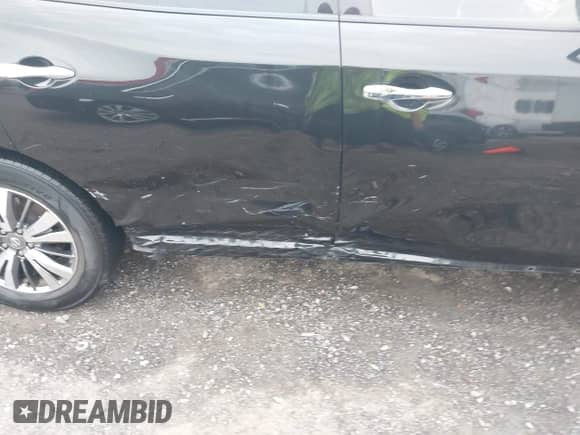 2019 Nissan Pathfinder S z VIN 5N1DR2MN7KC642432, wystawiony jako IAAI lot #42447064 z przebiegiem 117 420 mil mil oraz . Historia ofert i sprzedaży dostępna na DreamBid. Obrazek 19.