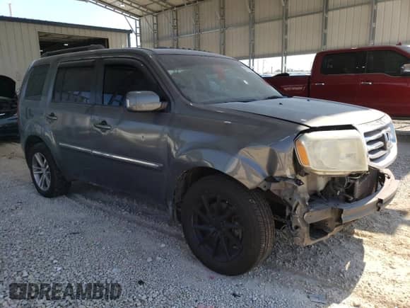 2009 Honda Pilot Touring with VIN 5FNYF48979B015525, listed as a Copart auction lot 81966235 with 146,195 mi miles and Salvage title. Bid and sale history available at DreamBid. Image 4.