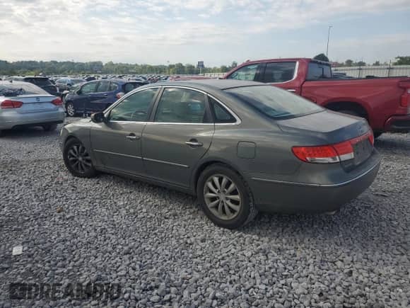 2007 Hyundai Azera SE с VIN KMHFC46FX7A174291, выставлен на аукционе Copart как лот 80235605 с пробегом Не указан миль и Чистый • Clean title. История ставок и продаж доступна на DreamBid. Изображение 2.