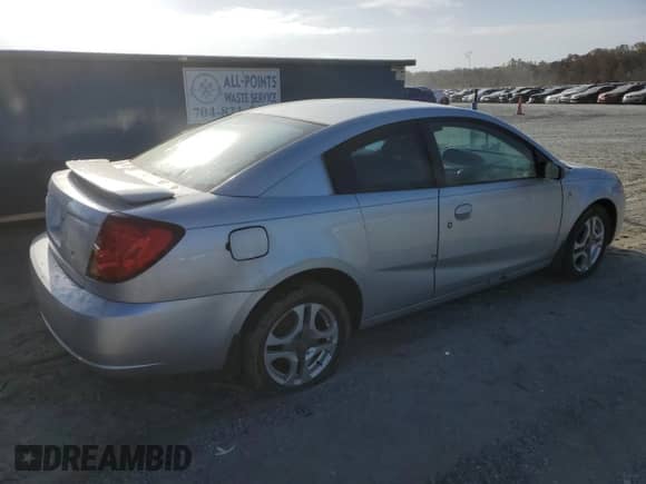 2004 Saturn ION ION 3 z VIN 1G8AW12F04Z128521, wystawiony jako Copart lot #78682374 z przebiegiem 115 677 mil mil oraz Czysty tytuł • Clean title. Historia ofert i sprzedaży dostępna na DreamBid. Obrazek 3.