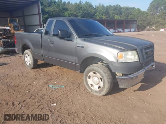2007 Ford F-150 XL z VIN 1FTRF12W37NA66617, wystawiony jako IAAI lot #42995580 z przebiegiem 194 975 mil mil oraz . Historia ofert i sprzedaży dostępna na DreamBid. Obrazek 1.