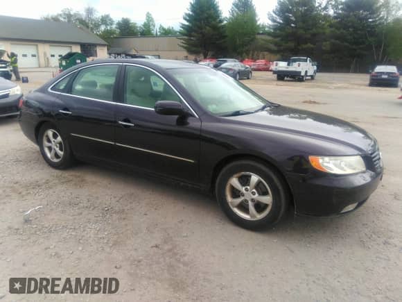 2007 Hyundai Azera GLS with VIN KMHFC46D47A188749, listed as a IAAI auction lot 42334246 with 105,049 mi miles and . Bid and sale history available at DreamBid. Image 1.