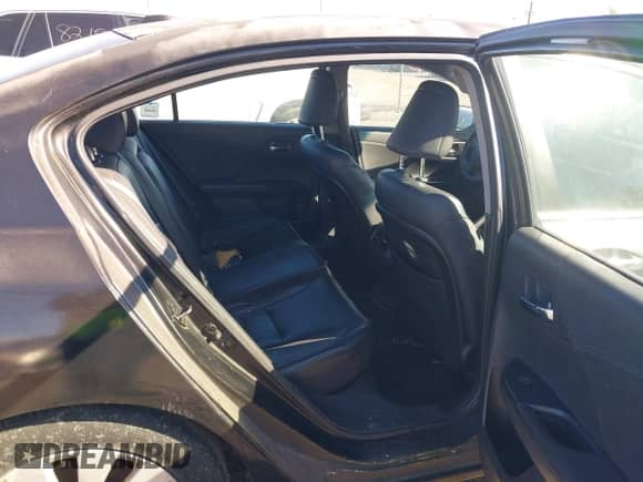 2013 Honda Accord EX-L z VIN 1HGCR2F8XDA125987, wystawiony jako IAAI lot #43443483 z przebiegiem 261 989 mil mil oraz . Historia ofert i sprzedaży dostępna na DreamBid. Obrazek 8.