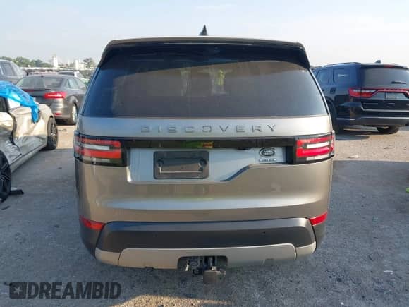 2017 Land Rover Discovery HSE z VIN SALRRBBV7HA046036, wystawiony jako IAAI lot #43238640 z przebiegiem 85 594 mil mil oraz . Historia ofert i sprzedaży dostępna na DreamBid. Obrazek 16.