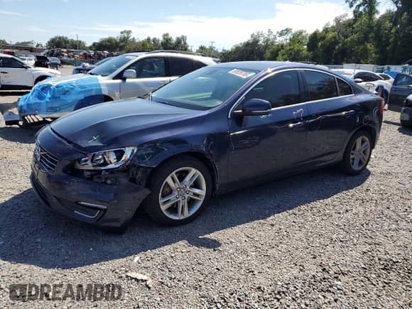 2015 Volvo S60 T5 Premier с VIN YV1612TK7F1334510, выставлен на аукционе Copart как лот 69535785 с пробегом 141 485 миль миль и Списание • Salvage title. История ставок и продаж доступна на DreamBid. Изображение 1.