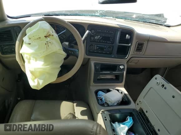 2005 GMC Sierra 1500 SLT z VIN 2GTEC13T751389983, wystawiony jako Copart lot #68369934 z przebiegiem Nie podano mil oraz Szkoda całkowita • Salvage title. Historia ofert i sprzedaży dostępna na DreamBid. Obrazek 8.