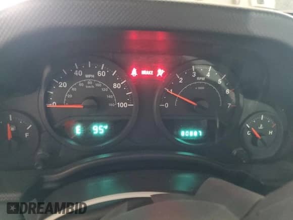 2007 Jeep Wrangler Unlimited X с VIN 1J4GB39157L176017, выставлен на аукционе Copart как лот 83761105 с пробегом 80 887 миль миль и Списание • Salvage title. История ставок и продаж доступна на DreamBid. Изображение 9.