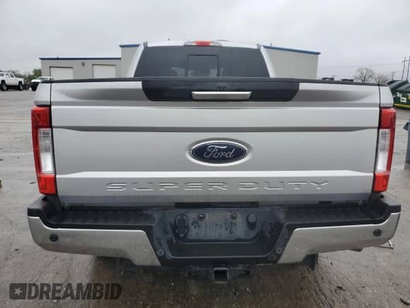 2017 Ford F-250 XL with VIN 1FT7W2AT2HEB73907, listed as a Copart auction lot 50268335 with 206,368 mi miles and Salvage title. Bid and sale history available at DreamBid. Image 6.