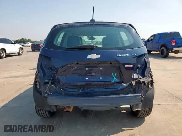 2016 Chevrolet Sonic LTZ с VIN 1G1JE6SBXG4140740, выставлен на аукционе Copart как лот 67590395 с пробегом 85 560 миль миль и Чистый • Clean title. История ставок и продаж доступна на DreamBid. Изображение 6.